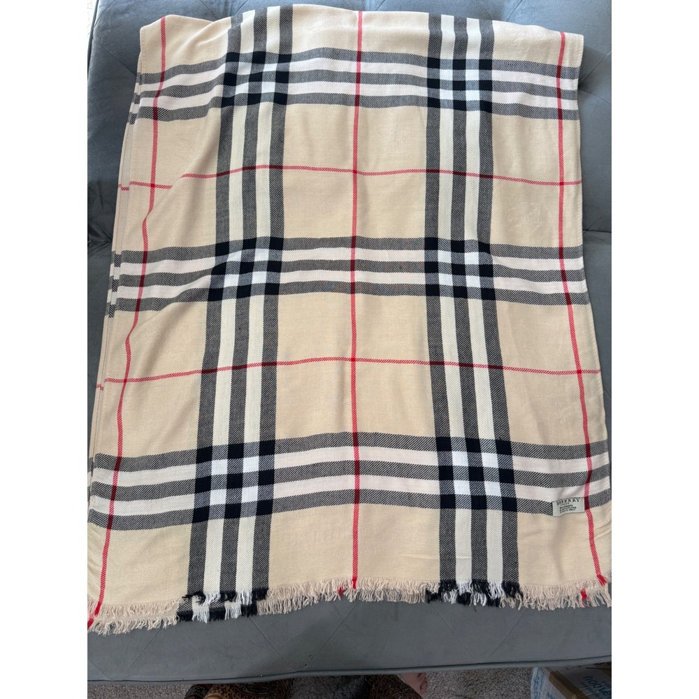 Flat $200 Sale Burberry London Cashmere Scarf Beige Giant Check Plaid